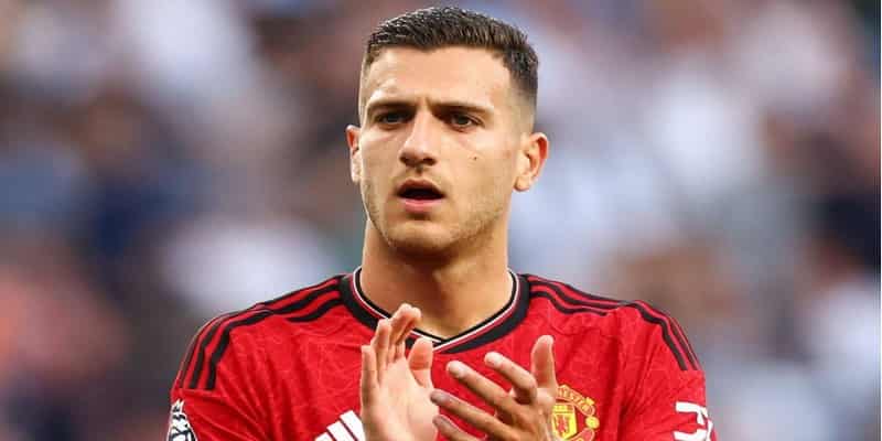 Diogo Dalot gia nhập Porto khi còn rất nhỏ